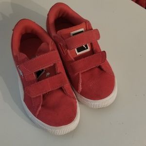 Kids puma Sneakers Size 10.5